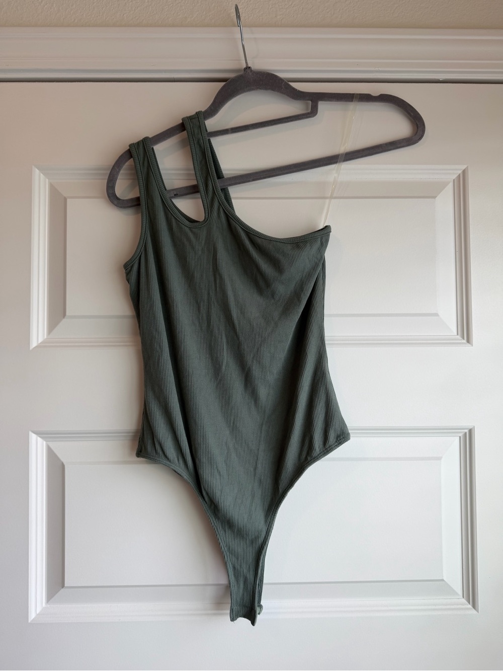 Cloud Ten Ribbed Olive Green One-Shoulder Bodysuit
